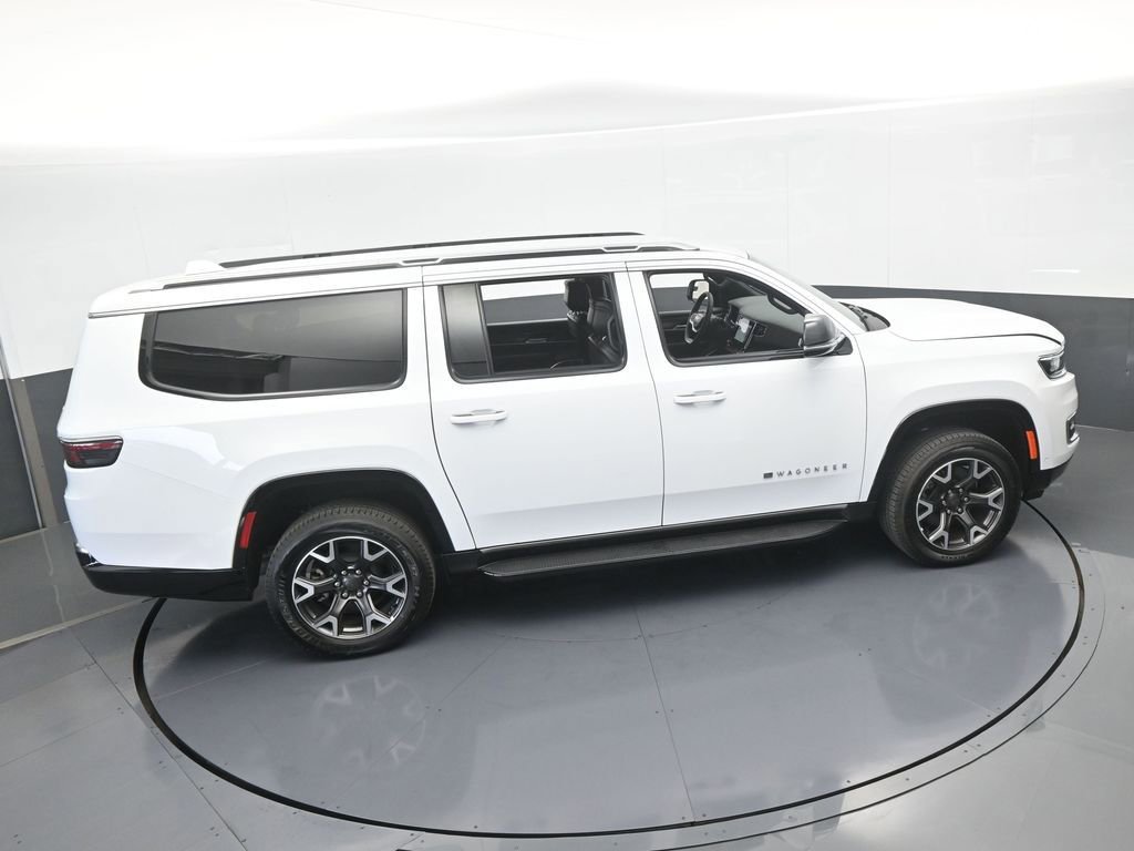 Used 2023 Jeep Wagoneer L Series III w/ Preferred Equipment Group image 58