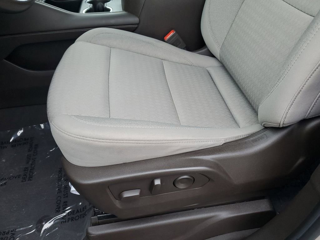 Used 2023 GMC Yukon XL SLE w/ Gmc Pro Safety Plus Package image 14