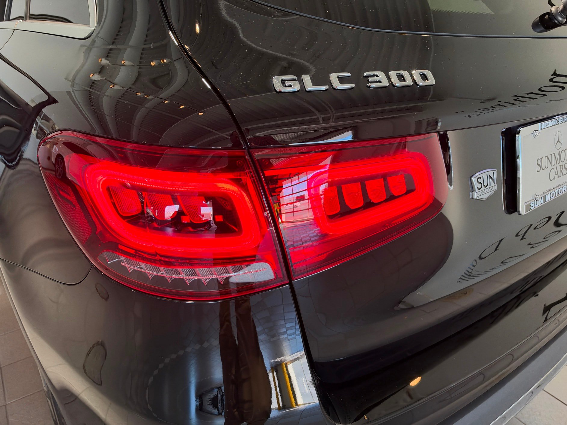 Used 2022 Mercedes-Benz GLC 300 4MATIC image 38