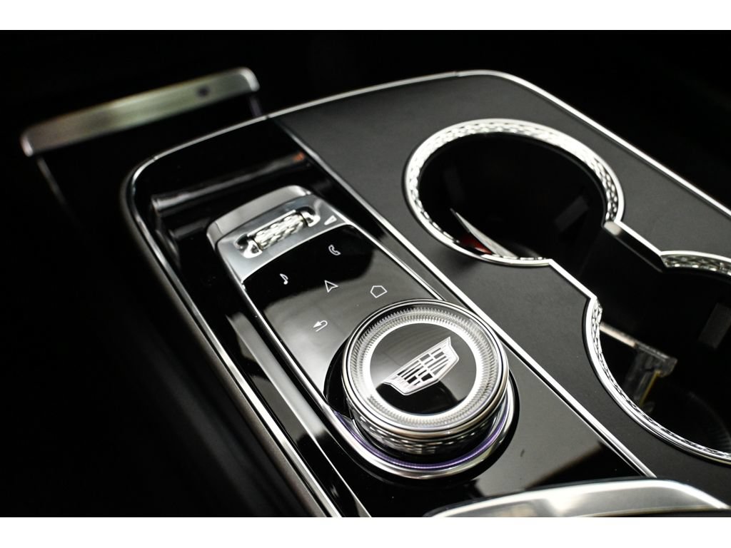 New 2026 Cadillac Lyriq V w/ Exterior Carbon Fiber Package AWD/4WD image 29