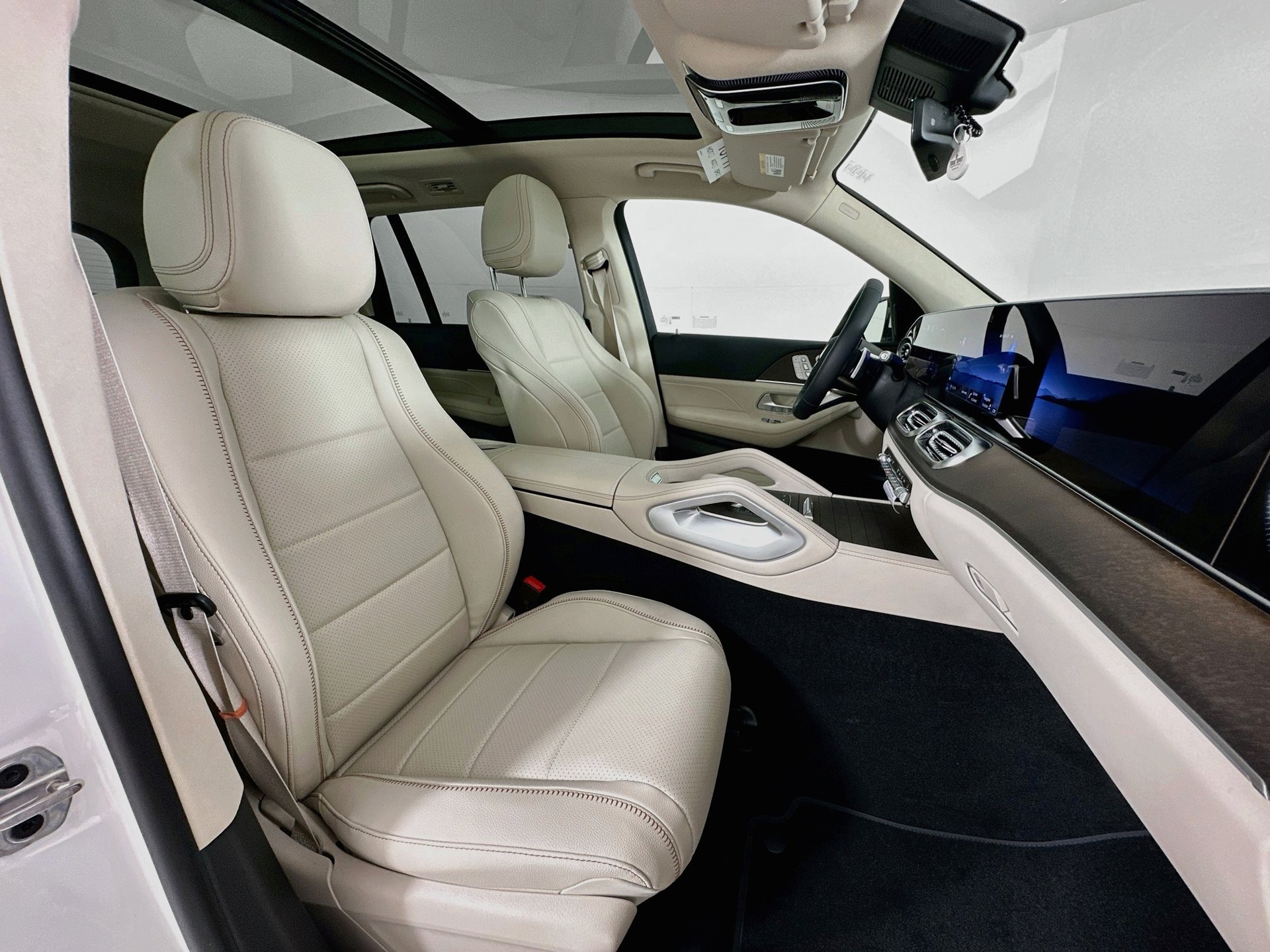 New 2027 Mercedes-Benz GLS 450 4MATIC image 31