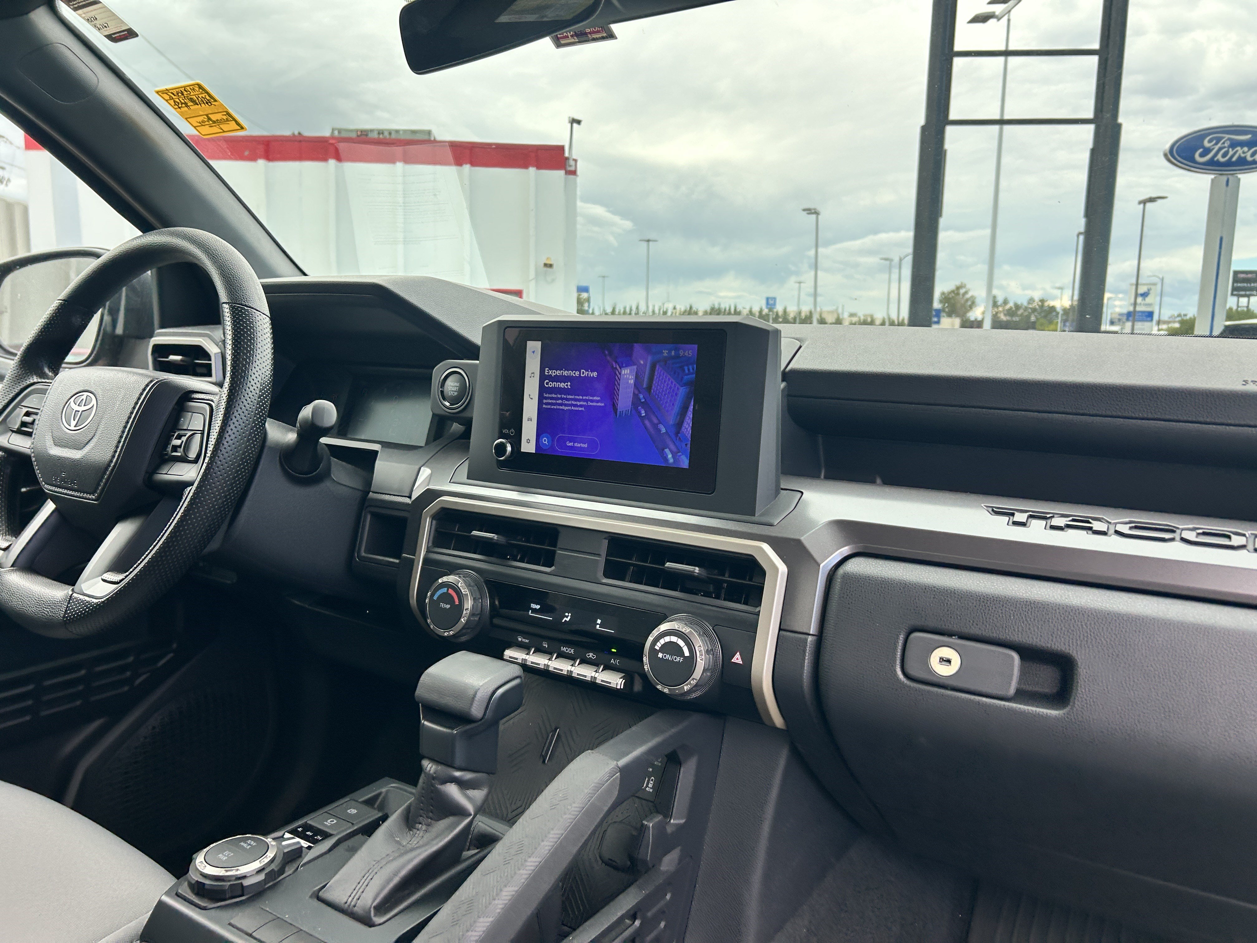 Used 2025 Toyota Tacoma SR5 AWD/4WD image 14
