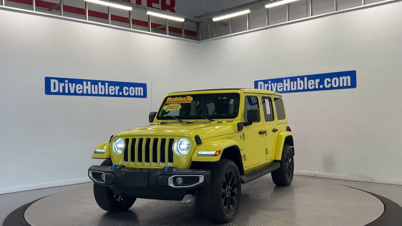 Used 2023 Jeep Wrangler Unlimited Sahara w/ Cold Weather Group AWD/4WD image 6