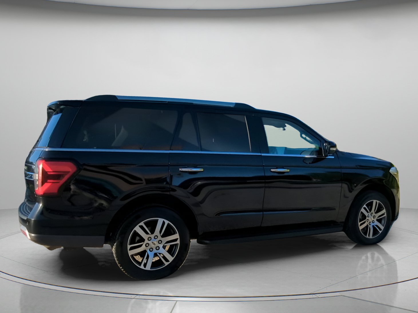 Certified 2024 Ford Expedition Limited AWD/4WD image 30