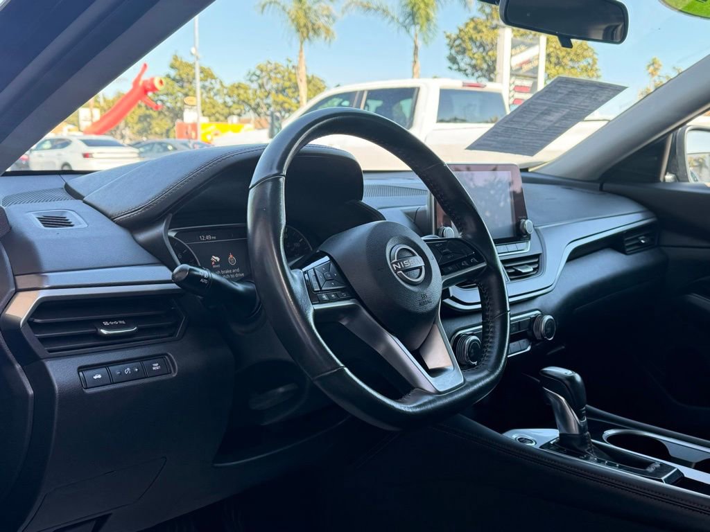Used 2023 Nissan Altima 2.5 SR image 12