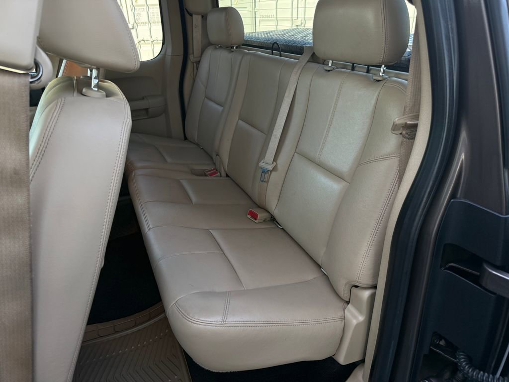 Used 2008 GMC Sierra 2500 SLE AWD/4WD image 35