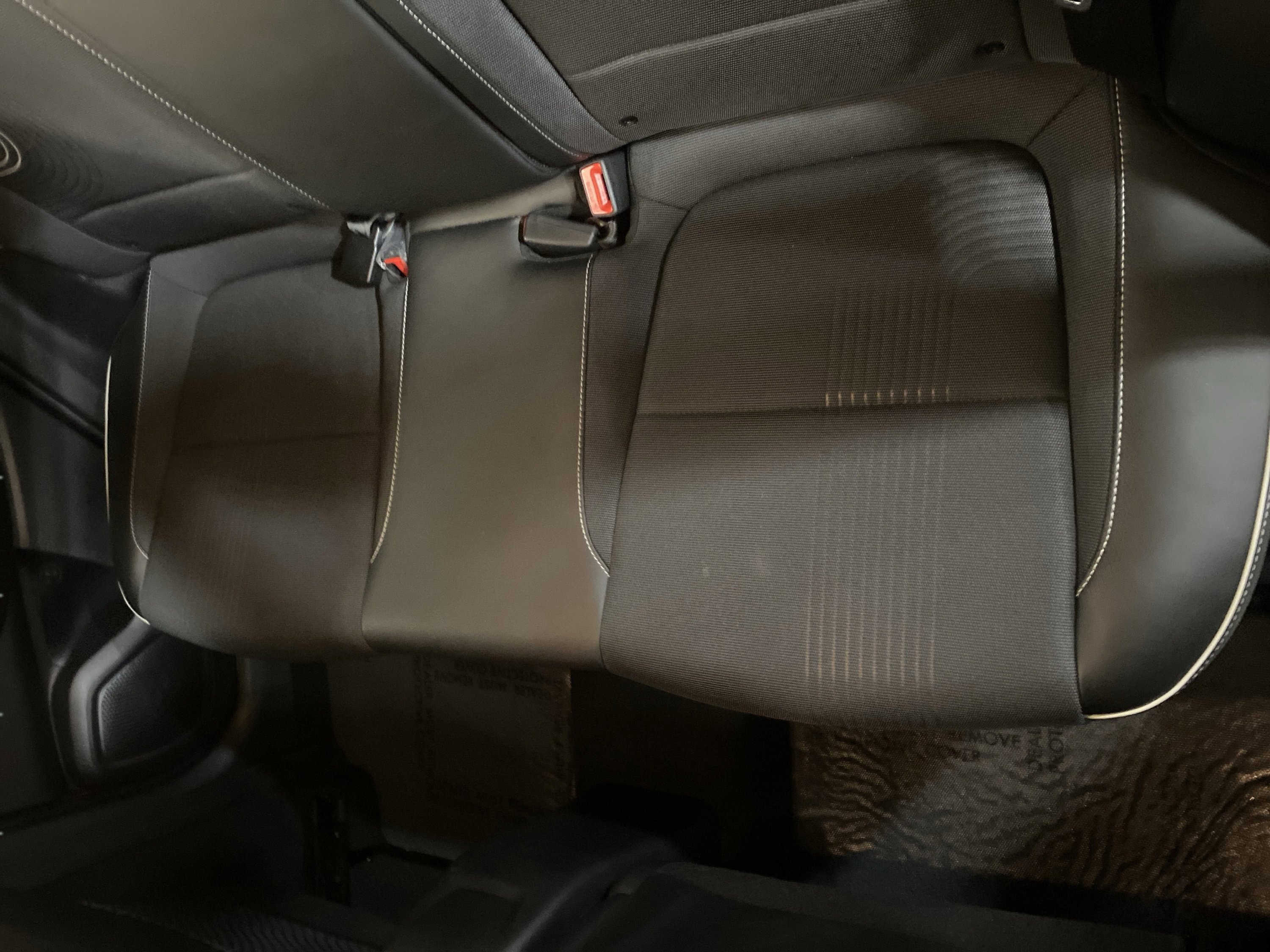 Used 2022 Hyundai Venue Limited image 11