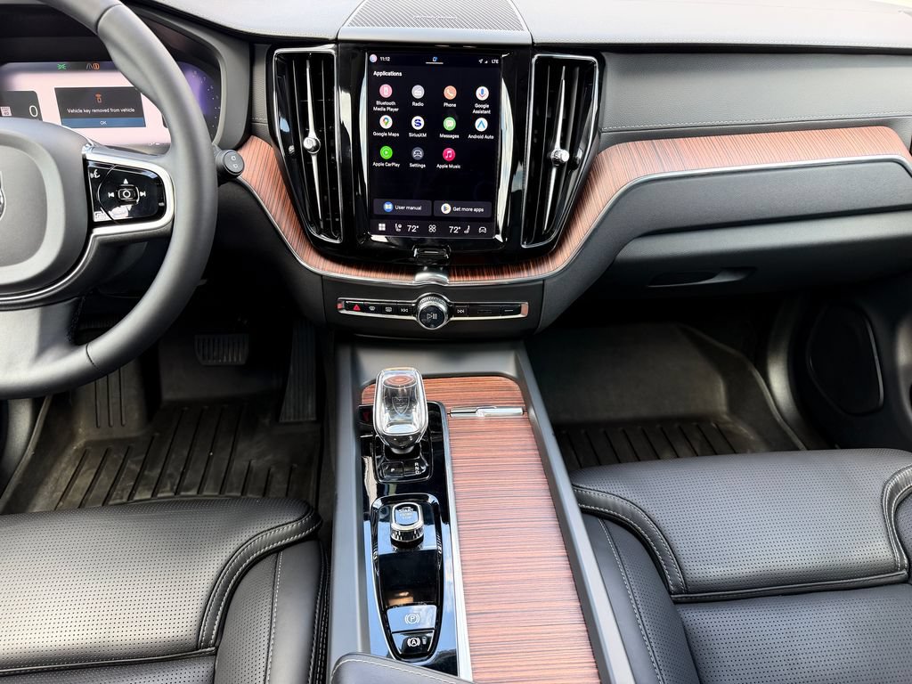 Certified 2023 Volvo XC60 B5 Ultimate w/ Climate Package AWD/4WD image 24