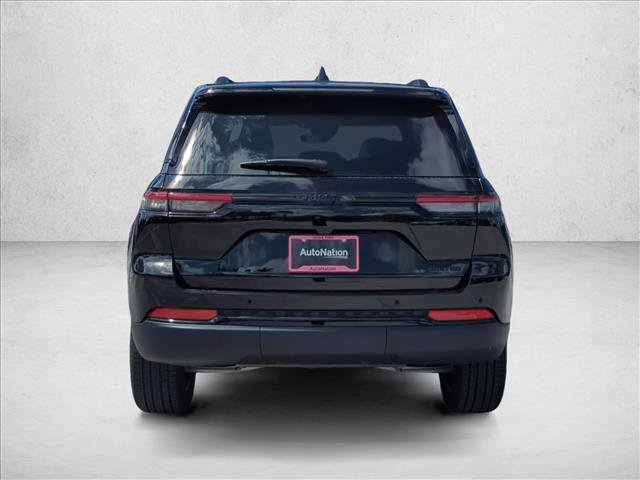 New 2025 Jeep Grand Cherokee Limited w/ Black Appearance Package RWD image 8
