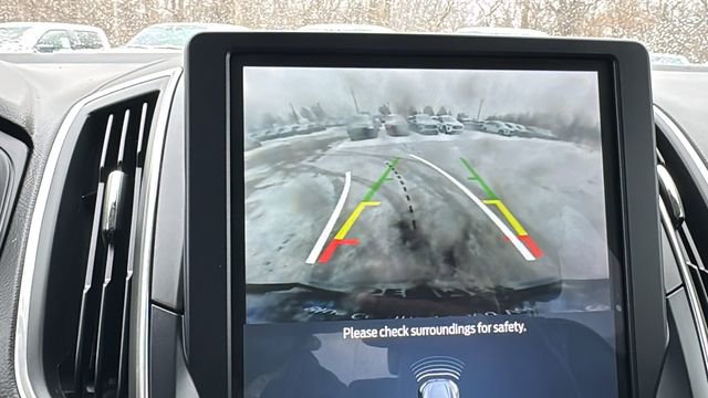 Certified 2023 Ford Edge Titanium w/ Class II Trailer Tow Package image 25