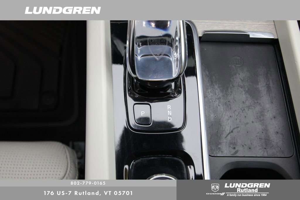 Used 2022 Volvo XC60 B6 Inscription w/ Advanced Package image 30