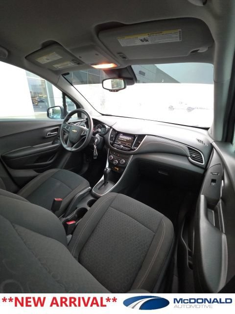 Used 2021 Chevrolet Trax LS w/ Tint and Cruise Package AWD/4WD image 20