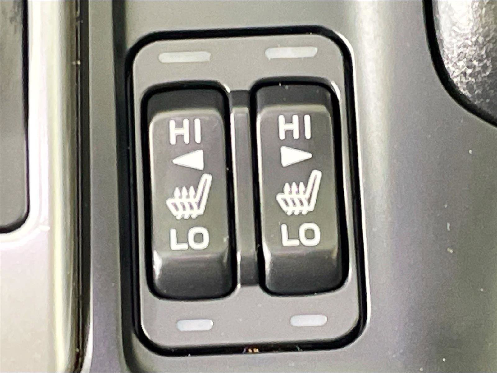 Used 2019 Subaru Forester Premium AWD/4WD image 16