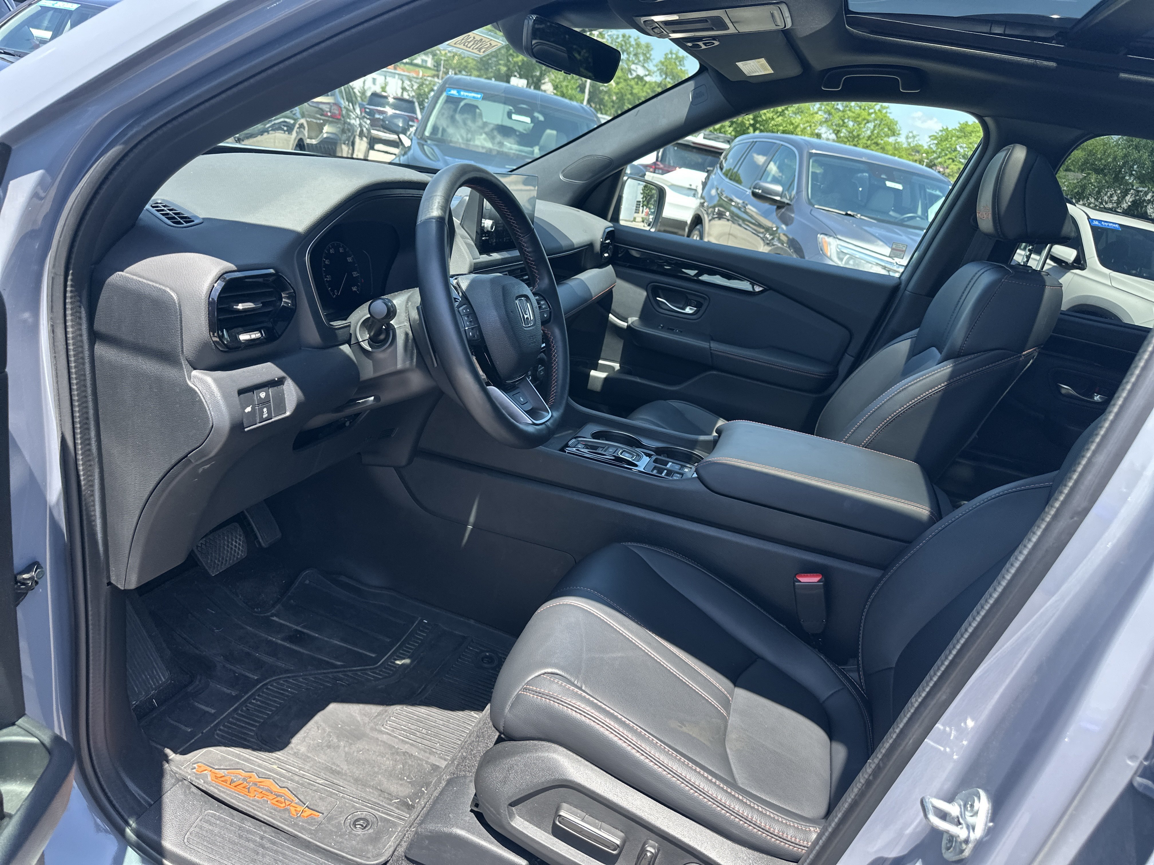 Certified 2024 Honda Pilot TrailSport image 14