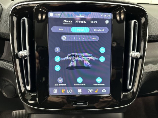 Used 2023 Volvo C40 P8 Recharge Plus w/ Climate Package AWD/4WD image 19