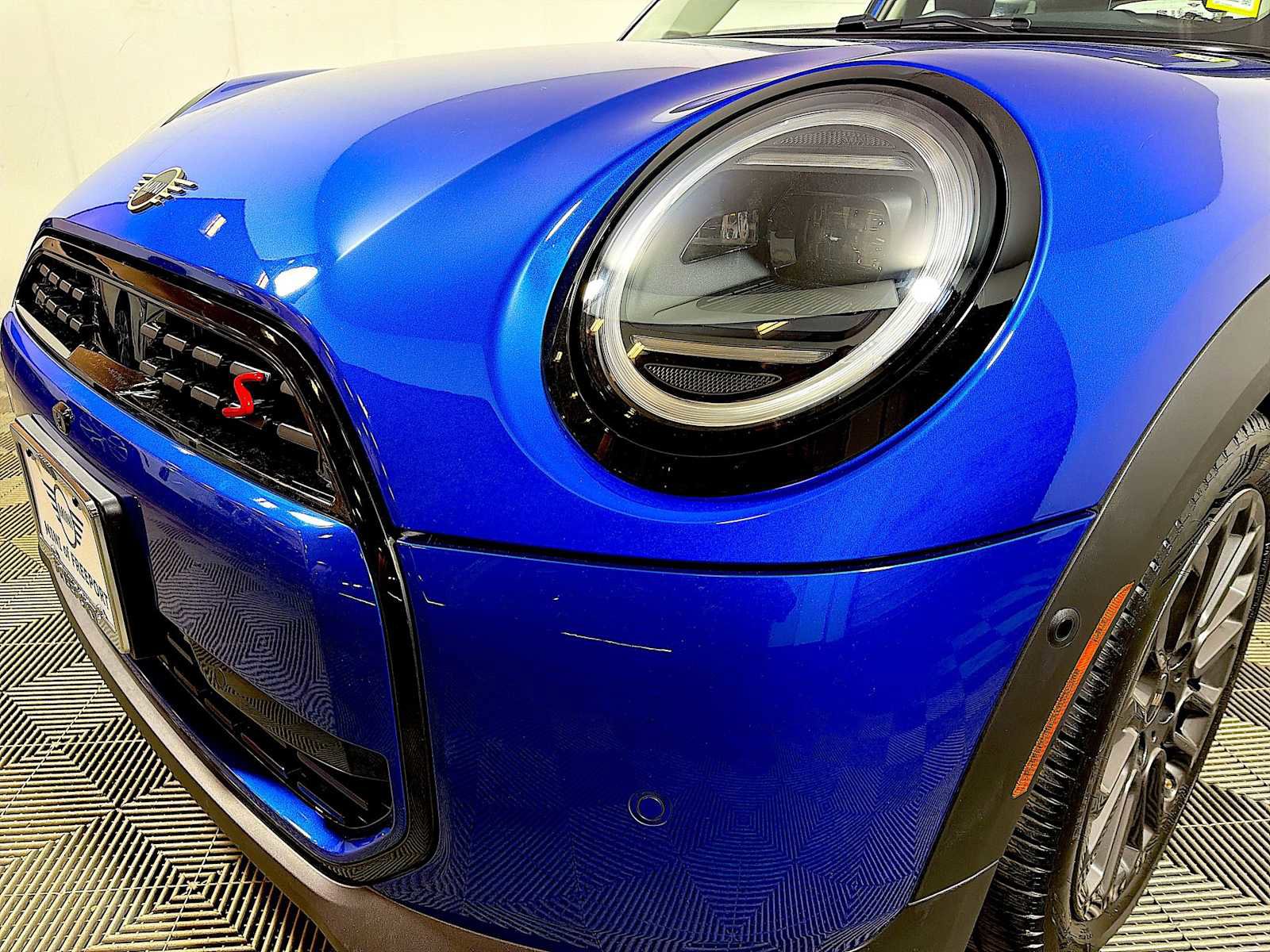 Certified 2025 MINI Cooper S image 25