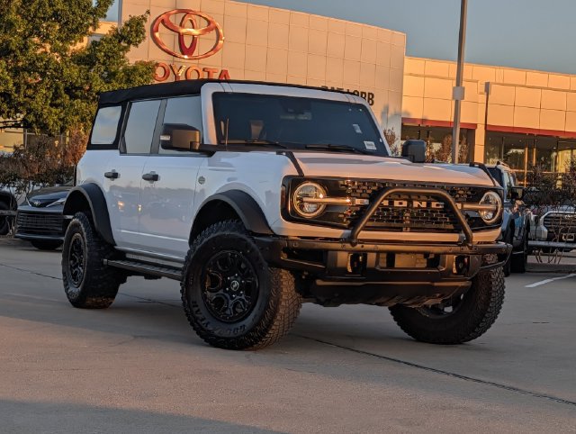 Used 2023 Ford Bronco Wildtrak AWD/4WD image 2