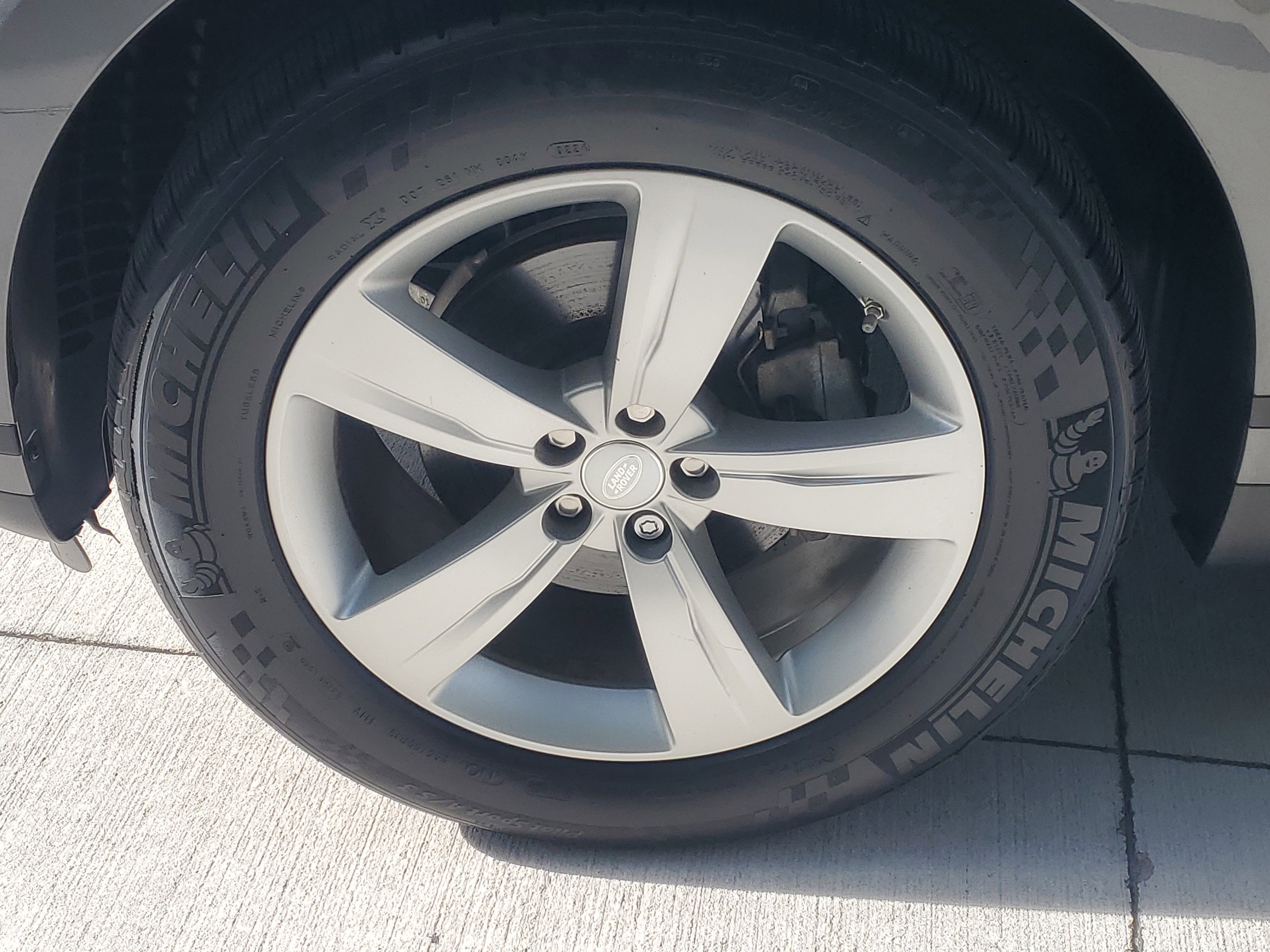 Used 2019 Land Rover Range Rover Velar S image 7