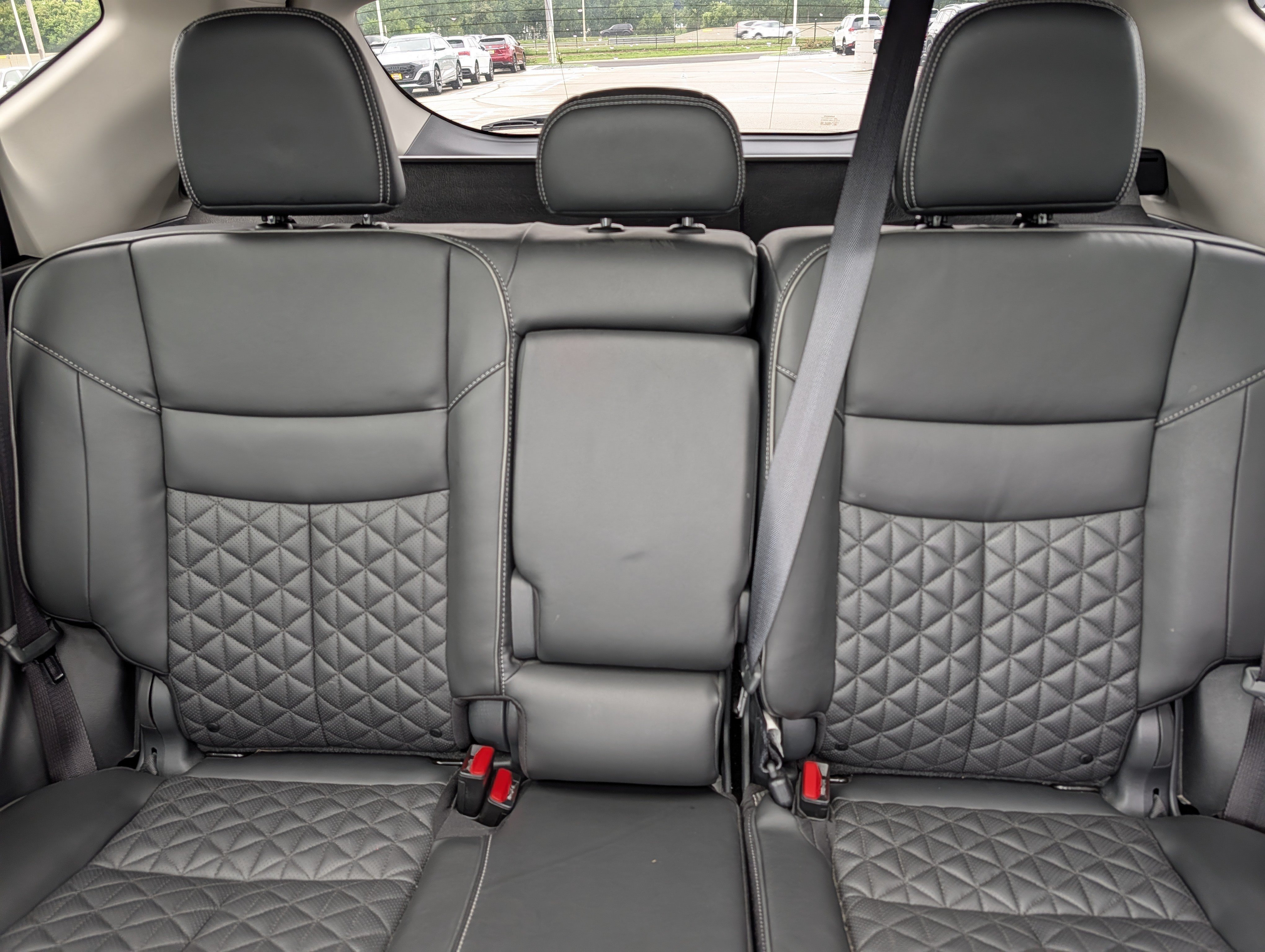 Used 2020 Nissan Murano Platinum w/ Cargo Package AWD/4WD image 16