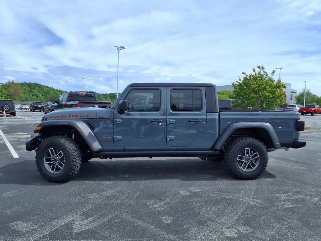 New 2025 Jeep Gladiator Mojave w/ Convenience Group image 4