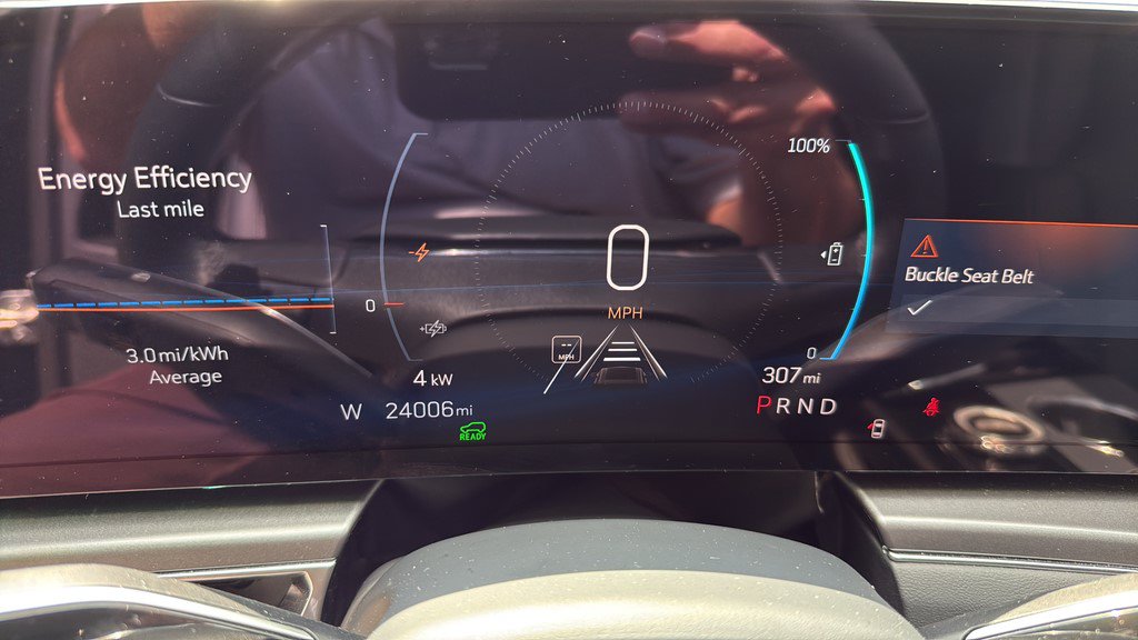 Certified 2024 Cadillac Lyriq Tech AWD/4WD image 29