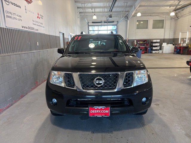 Used 2011 Nissan Pathfinder SV w/ Protection Pkg image 9