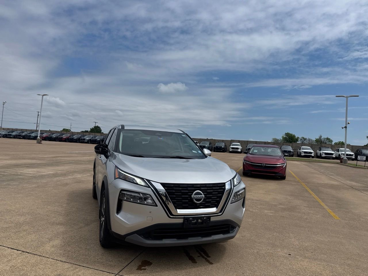 Certified 2021 Nissan Rogue SV FWD image 2