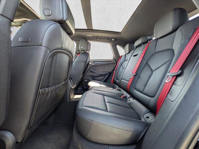 Used 2021 Porsche Macan AWD/4WD image 15