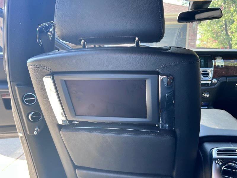 Used 2013 Rolls-Royce Ghost RWD image 9