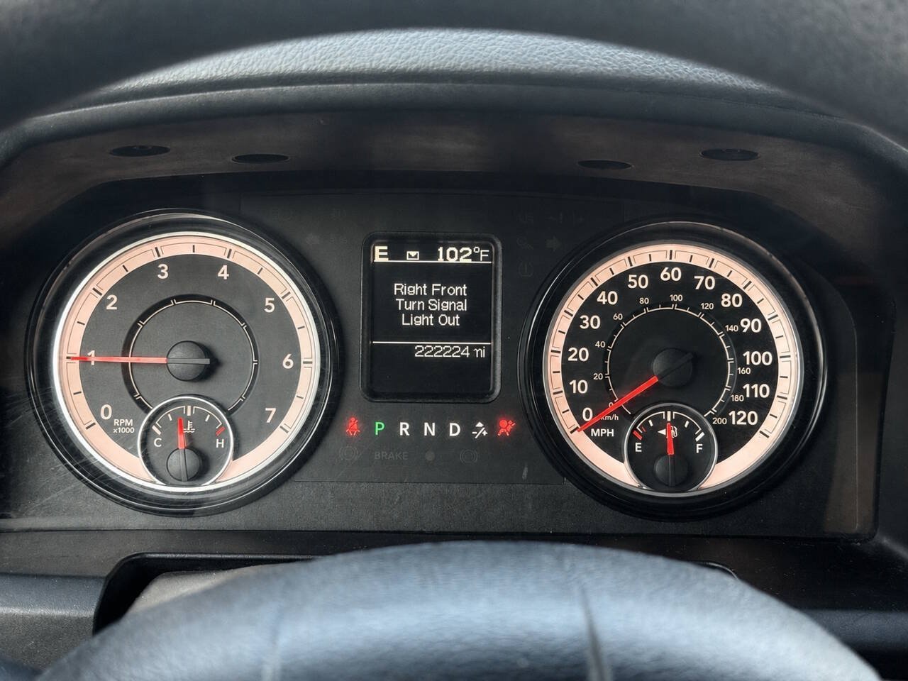 Used 2017 RAM 1500 Classic SLT AWD/4WD image 31