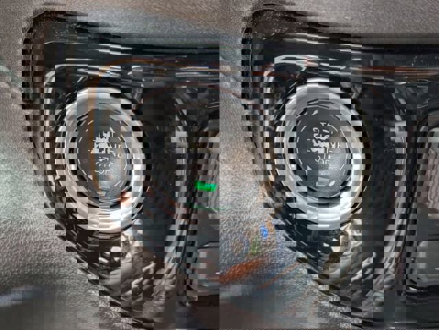 Used 2024 Chevrolet Silverado 2500 High Country w/ Technology Package image 19