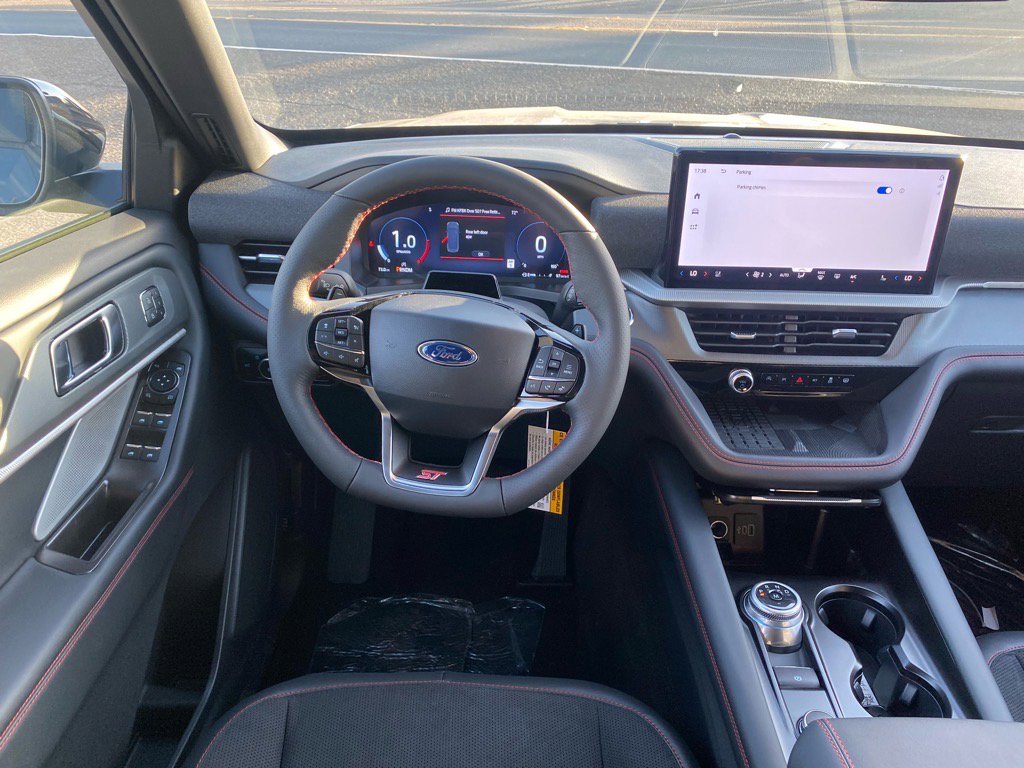 New 2025 Ford Explorer ST image 19