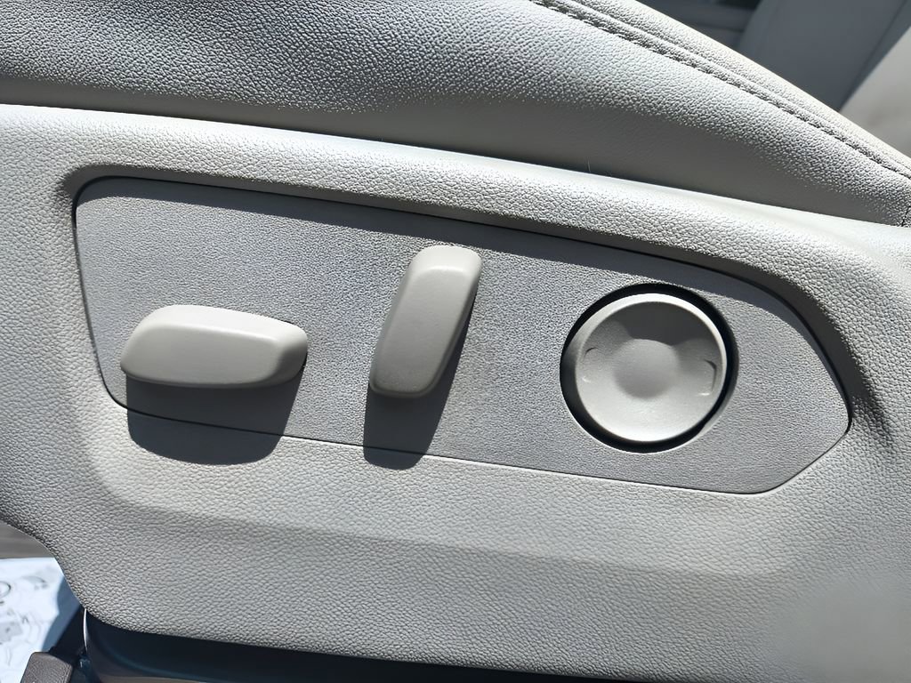 New 2025 Chevrolet Silverado 1500 LT image 12