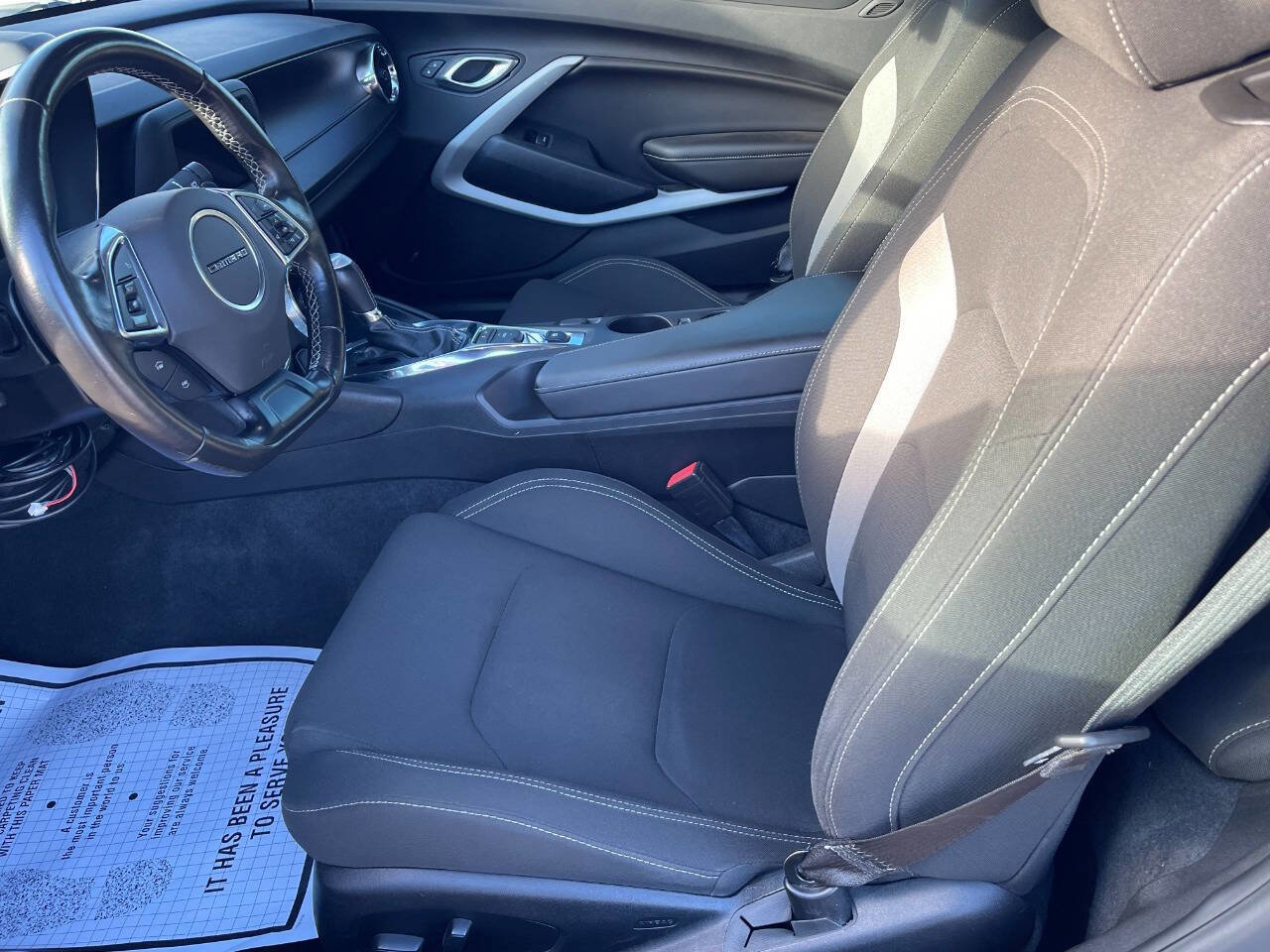 Used 2020 Chevrolet Camaro LT RWD image 11