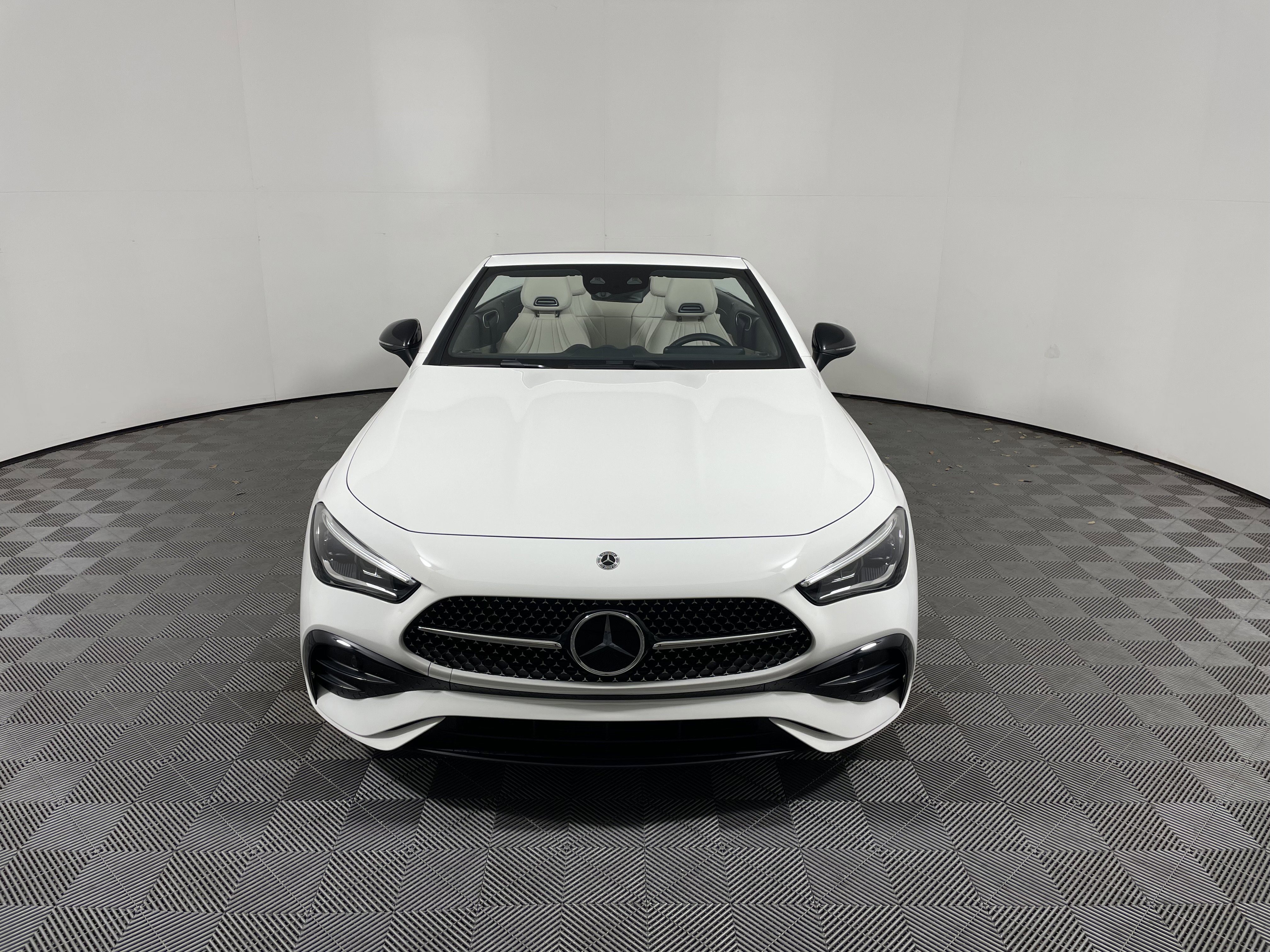 Certified 2026 Mercedes-Benz CLE 300 4MATIC Cabriolet image 8