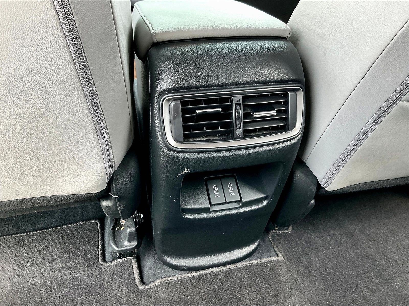 Used 2022 Honda CR-V Touring image 10