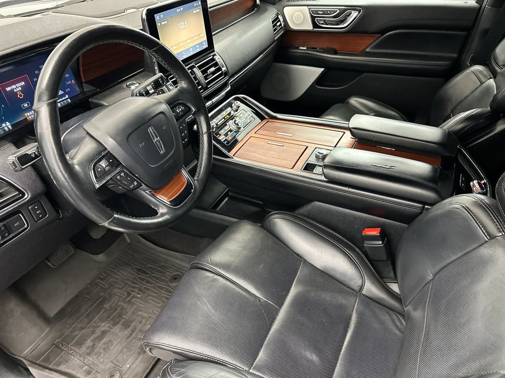 Used 2020 Lincoln Navigator Reserve w/ Luxury Package AWD/4WD image 9