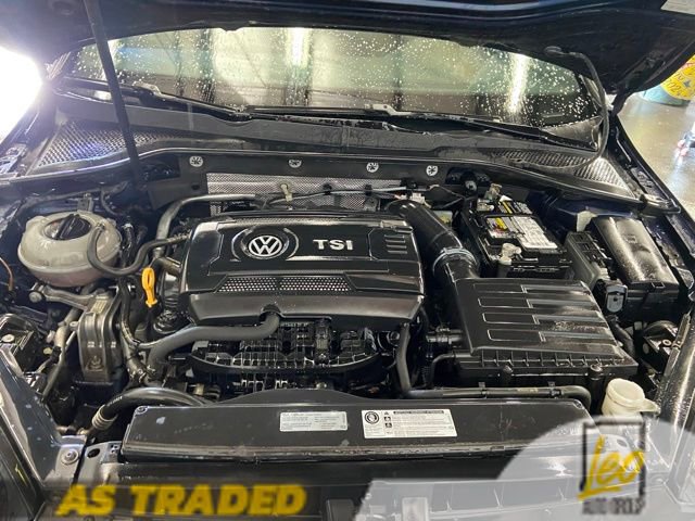 Used 2015 Volkswagen Golf 4-Door FWD image 11