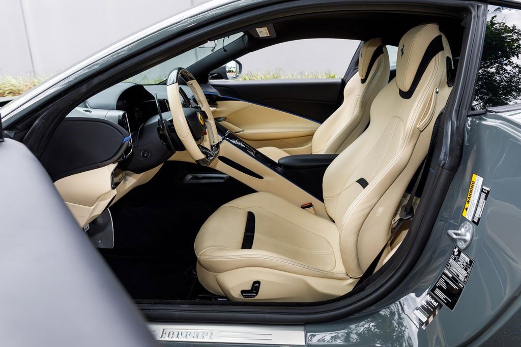 Used 2023 Ferrari Roma RWD image 21