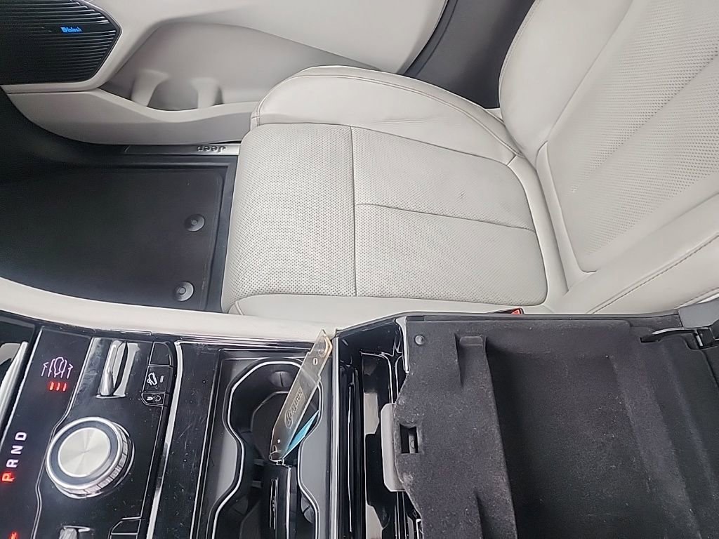 Used 2021 Jeep Grand Cherokee L Overland w/ Luxury Tech Group IV image 24