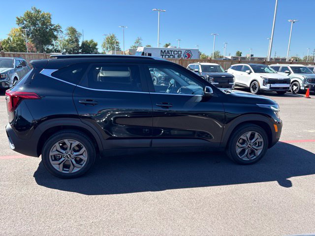 Used 2024 Kia Seltos S AWD/4WD image 8