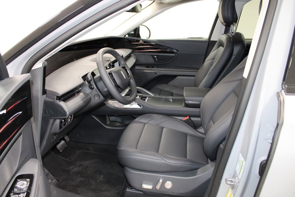 New 2026 Lincoln Nautilus Premier image 22