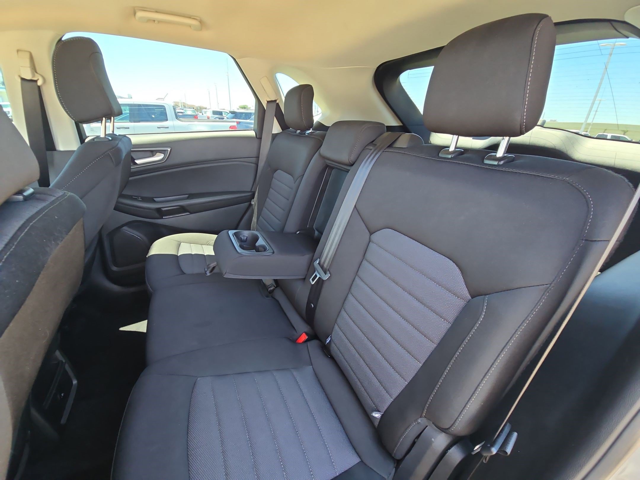 Certified 2024 Ford Edge SE w/ Black Appearance Package AWD/4WD image 52