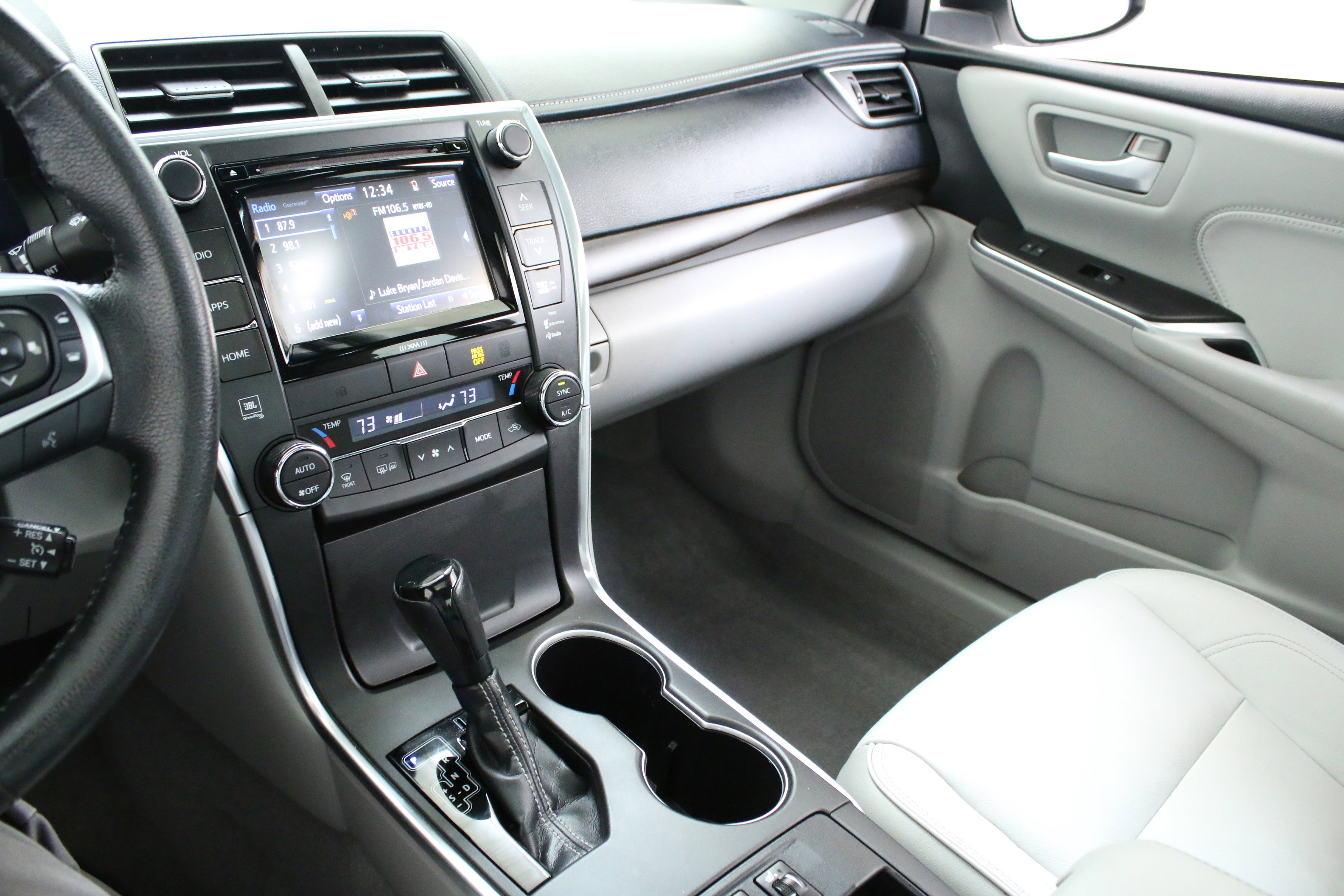 Used 2017 Toyota Camry XLE FWD image 20
