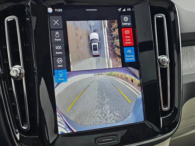 Used 2026 Volvo XC40 B5 Ultra w/ Climate Package image 25