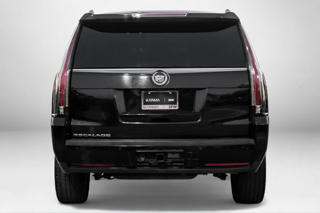 Used 2015 Cadillac Escalade Luxury image 7