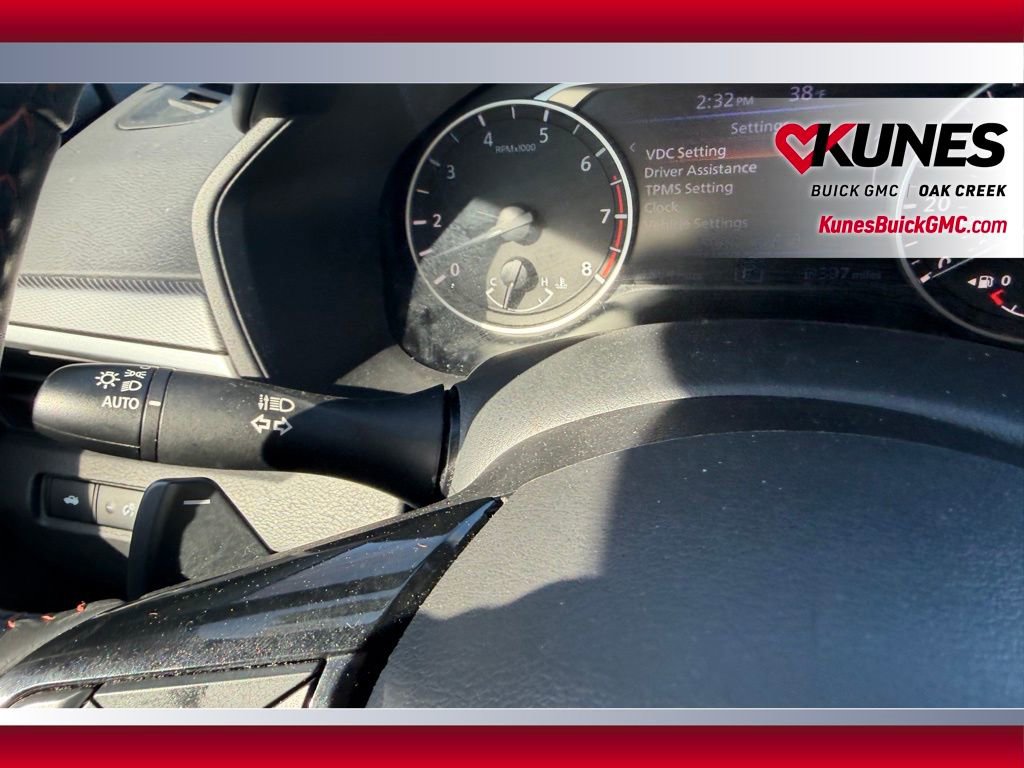 Used 2025 Nissan Altima 2.5 SR FWD image 12