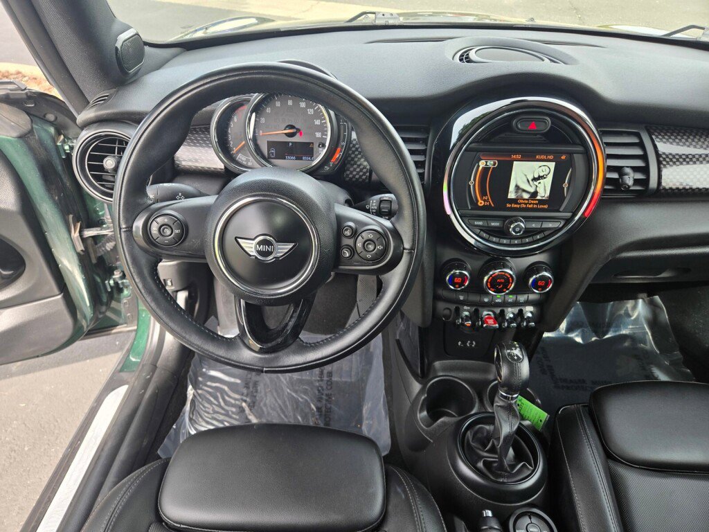 Used 2018 MINI Cooper S image 11
