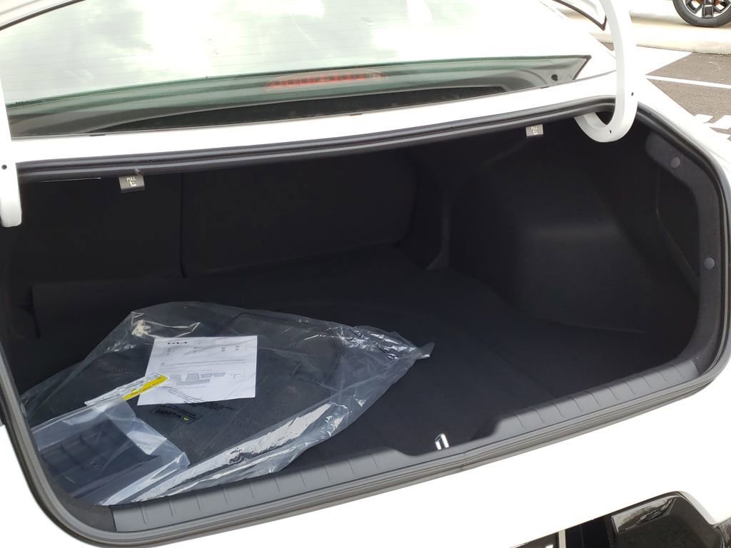 New 2026 Kia K4 GT-Line image 7