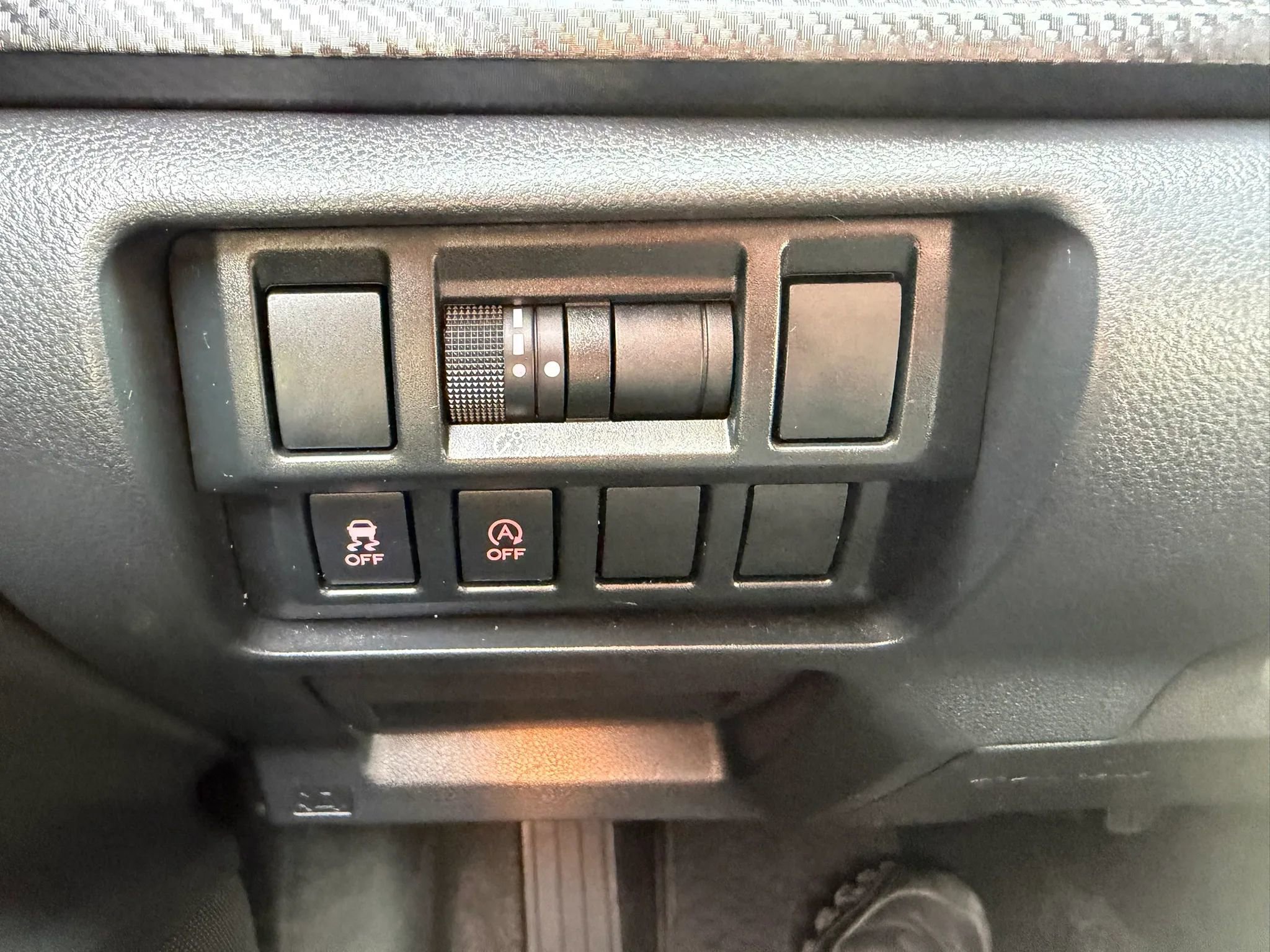 Used 2020 Subaru Crosstrek 2.0i Premium image 17